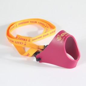 Weinglashalter zum Umhängen PVC bedrucken lassen